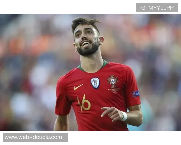 布鲁诺费尔南德斯：从默默无闻到足球场上的璀璨明星之路