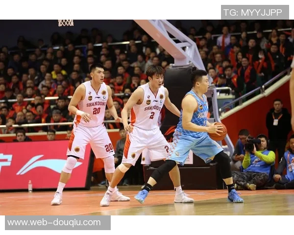 李根的篮球之路:从青涩少年到职业球员的成长与挑战 李根的篮球之路:从青涩少年到职业球员的成长与挑战